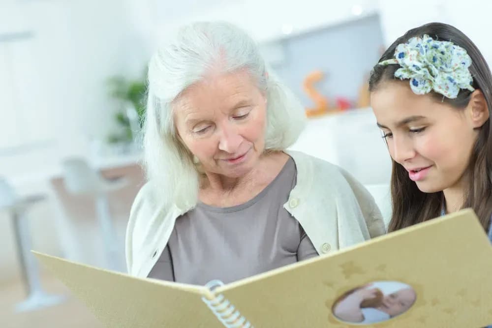 APOE Gene Test: General Information on APOE4, Alzheimer's Risk and Genetic Counseling (cover image)