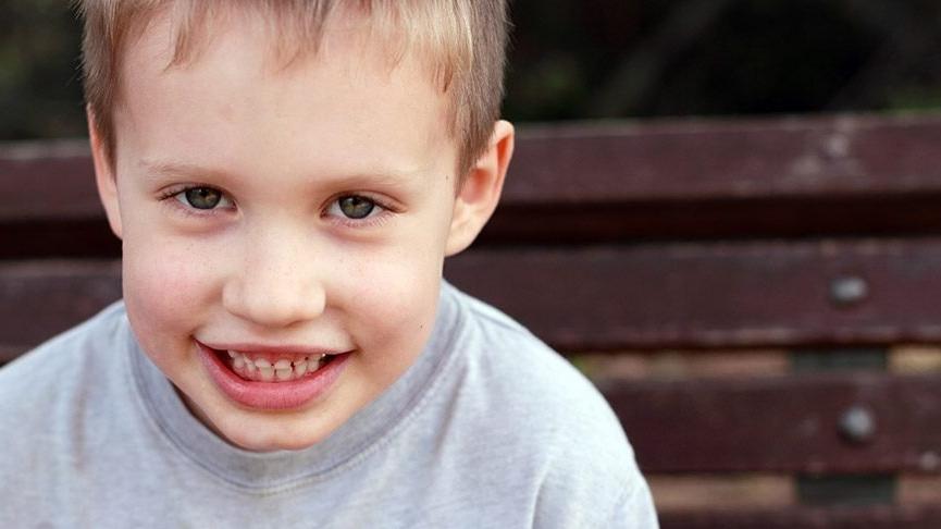 Otizm belirtileri nelerdir? Otizm tedavisi nasıl olur? Yetişkinlikte Otizm